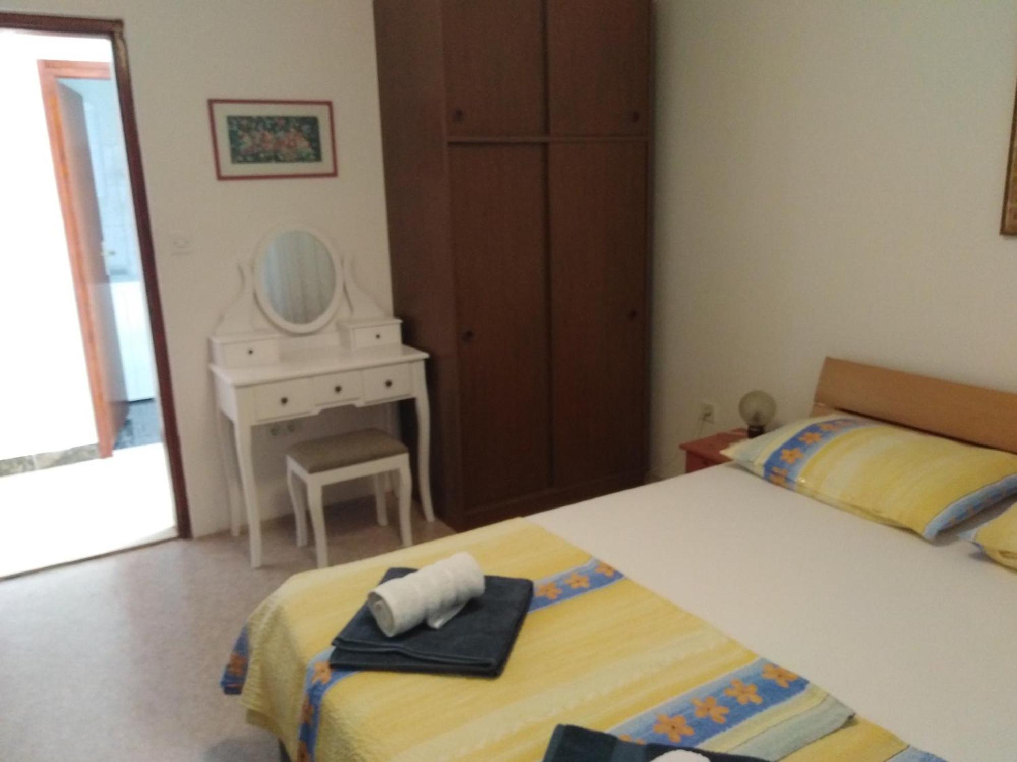 Apartma With A Parking Space Zavala, Hvar - 8706